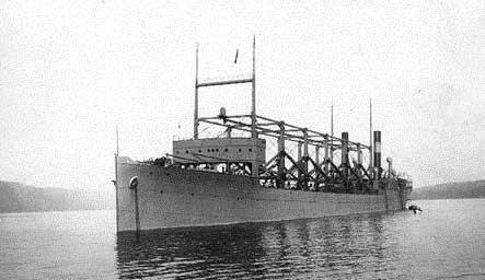 USS Cyclops - USS Cyclops vista de frente